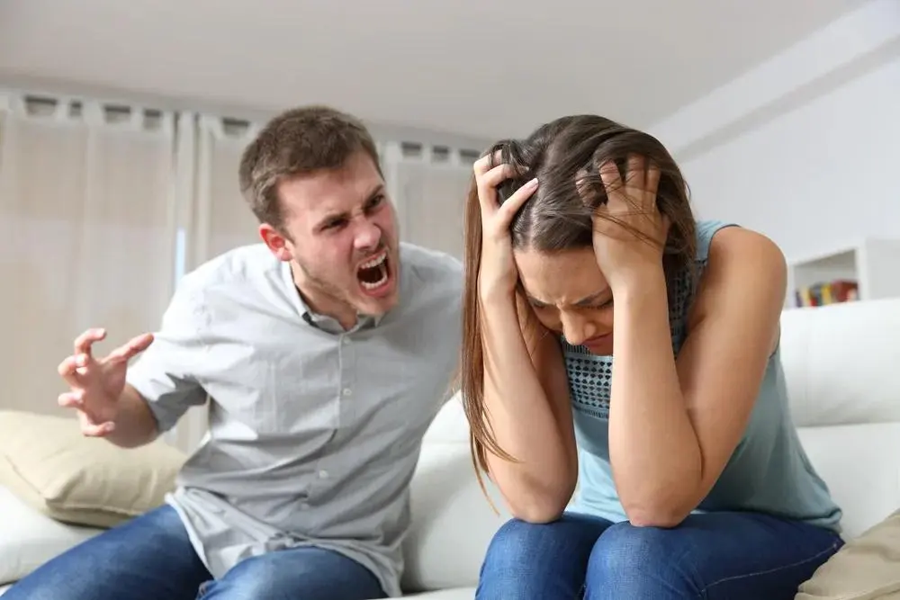 واکنش‌های هیجانی شدید (Over-the-Top Emotional Reactions)